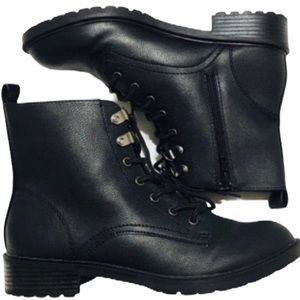 Serra Women’s Black Leather side zip ankle bootie